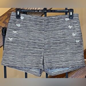 Loft The Riviera Short  Sailor Front Zip Side Pockets Black And White SZ. 6 NWOT